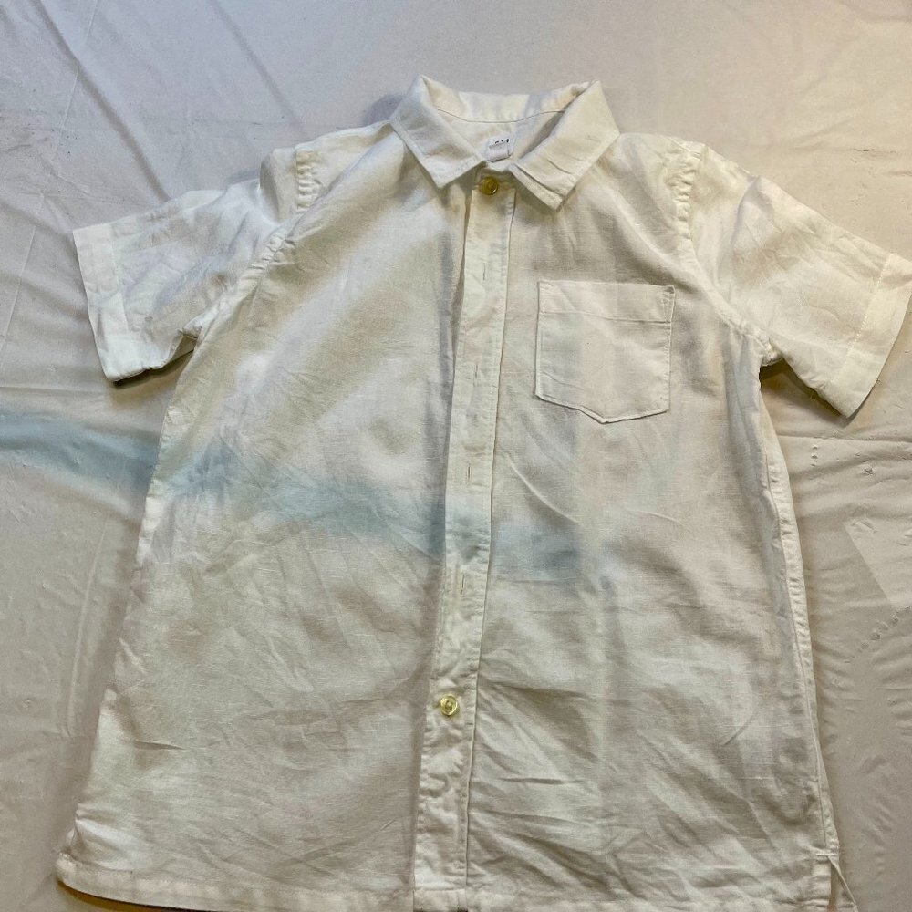 Gap White button down shirt Size M (8-9)